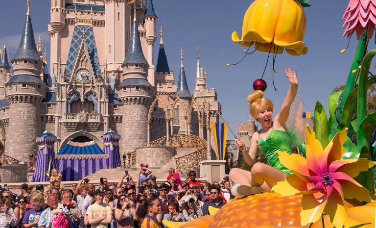 Disney Festival of Fantasy Parade voltará a ser apresentada em dois horários diariamente