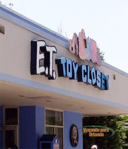 E.T.'s Toy Closet and Photo Spot
