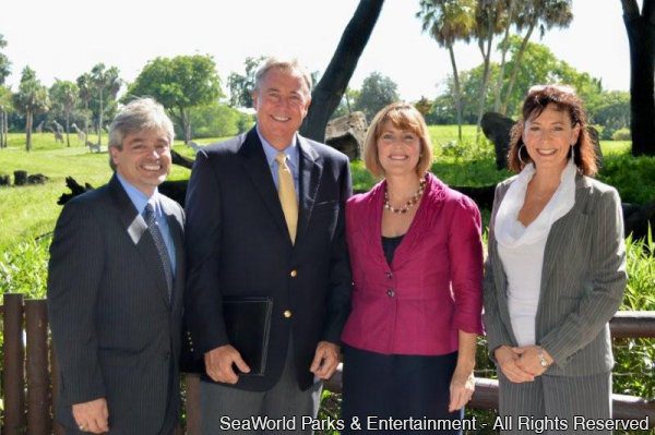Busch Gardens Tampa é palco de debate sobre isenção de vistos para estrangeiros