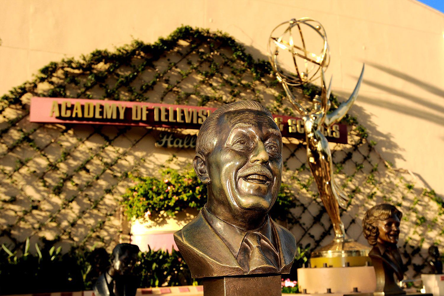 Academy Of Television Arts & Sciences Hall Of Fame Plaza Fechada ...