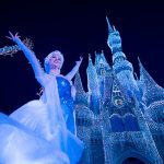 Hoje a Disney irá transmitir ao vivo o espetáculo A Frozen Holiday Wish