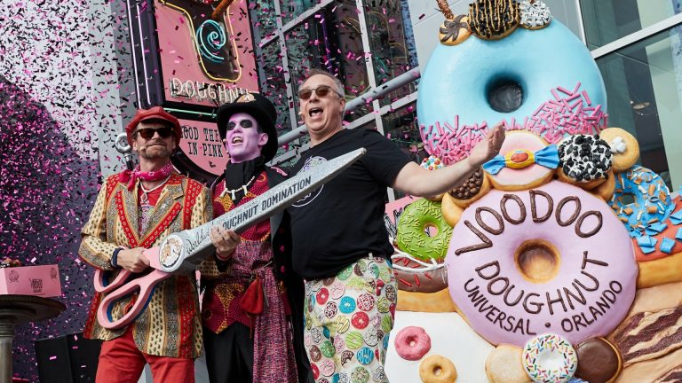 A Voodoo Doughnut já está em funcionamento no Universal Orlando Resort