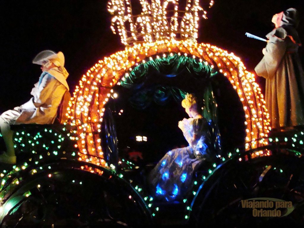 Main Street Electrical Parade Magic Kingdom Photo 02