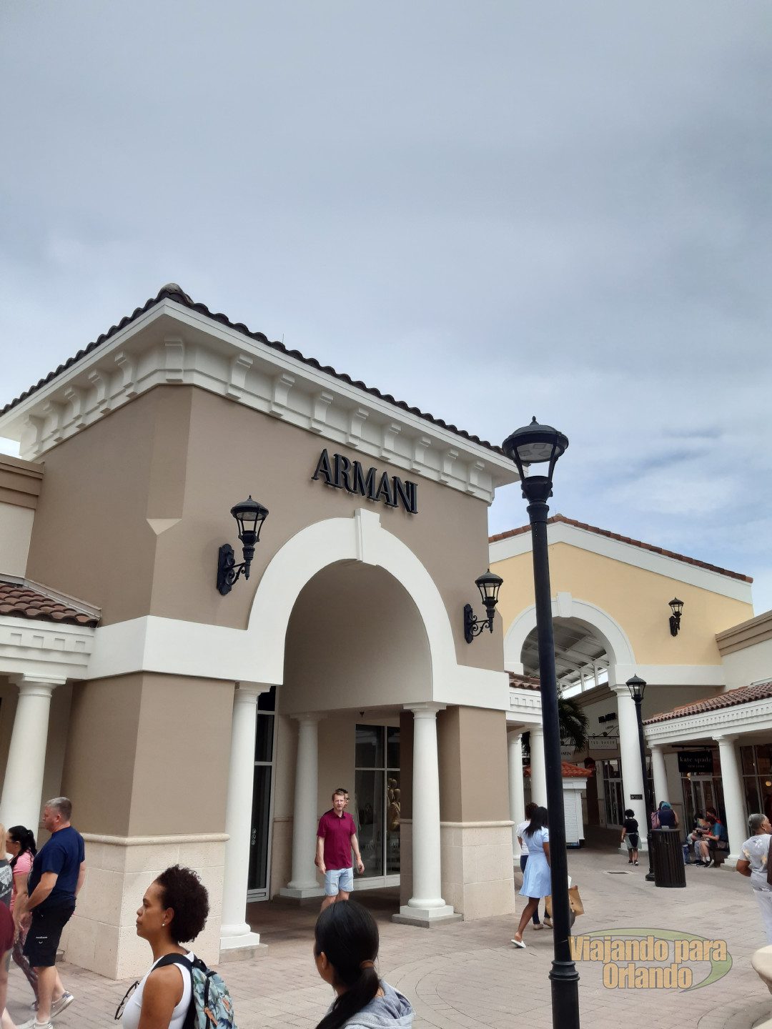 Armani - Outlet