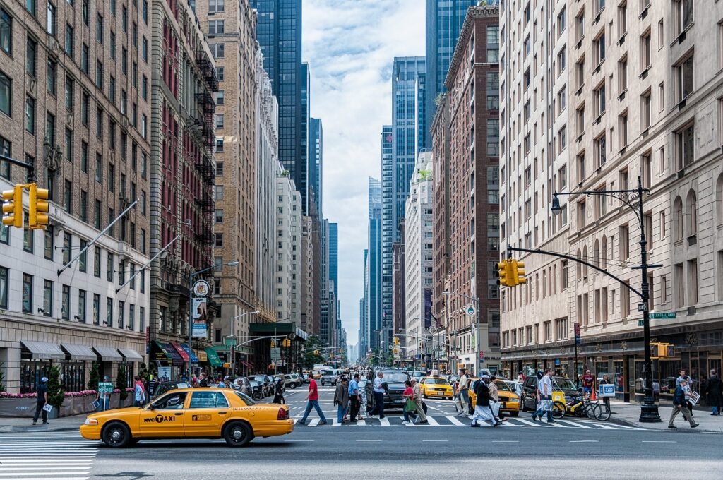 manhattan pedestrians 1853552 1920.jpg