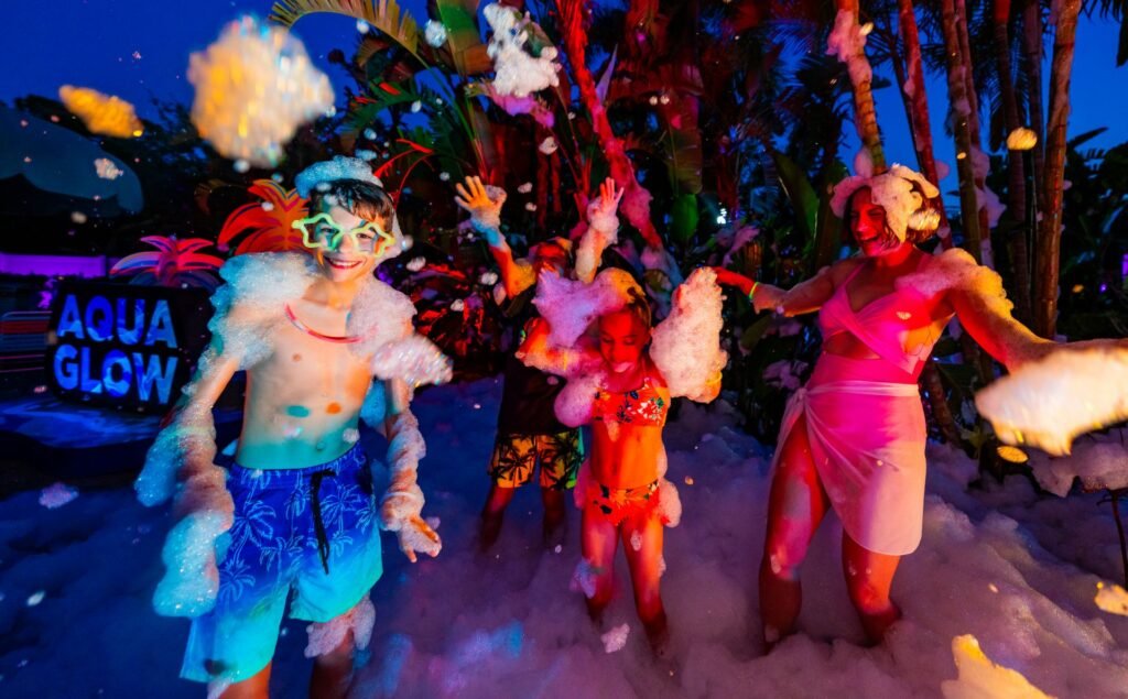 aquaglow at adventure island (3)