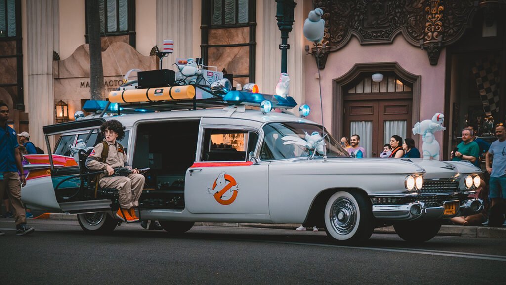 ghostbusters mega movie parade car 1024x576